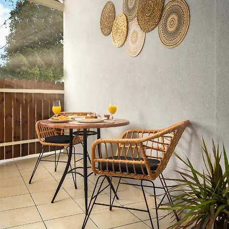 Rania's Deluxe Lägenhet *