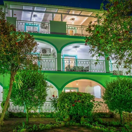 Rania's Deluxe Apartmán *